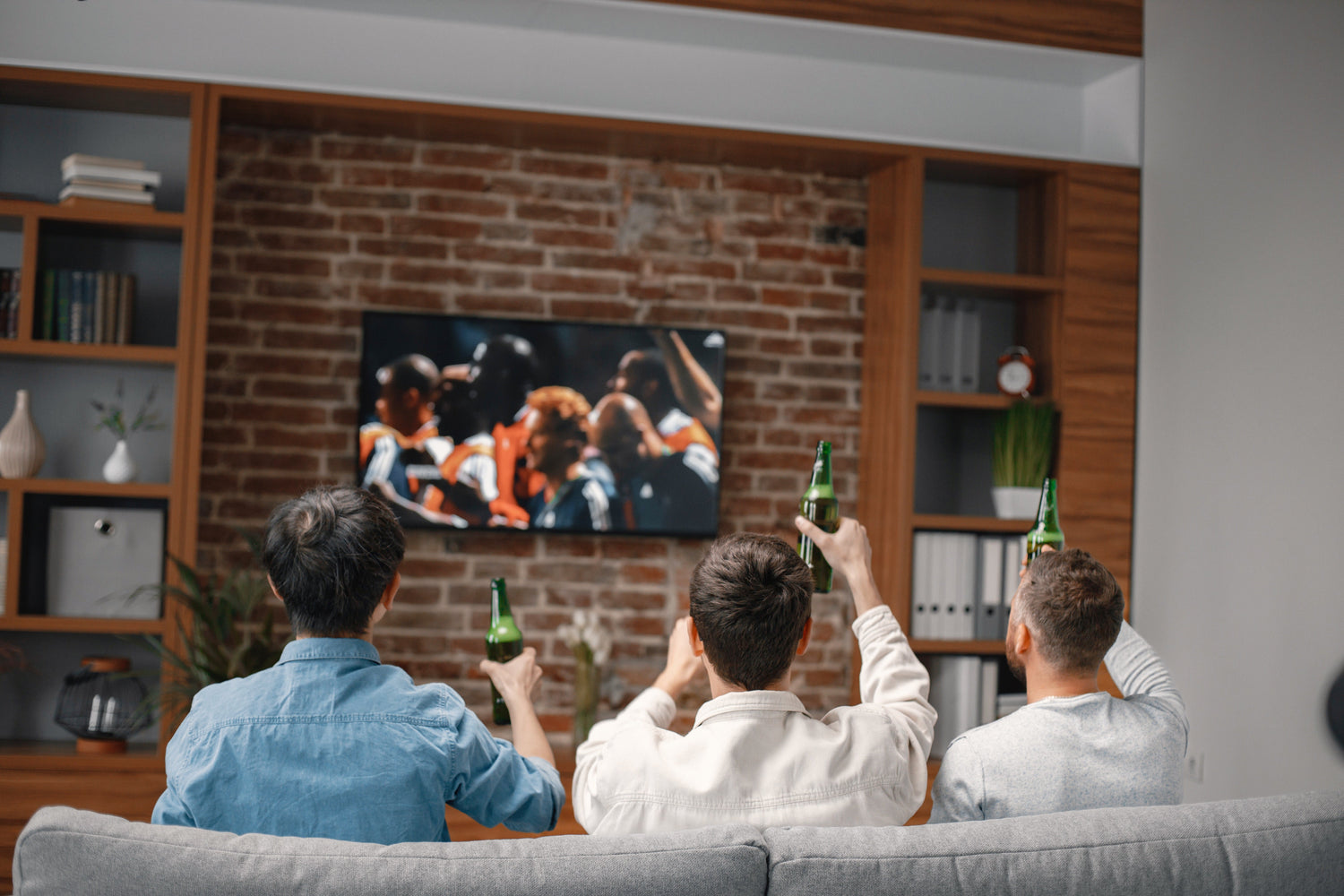 What Is IPTV Service? Ultimate Beginner’s Guide 2025